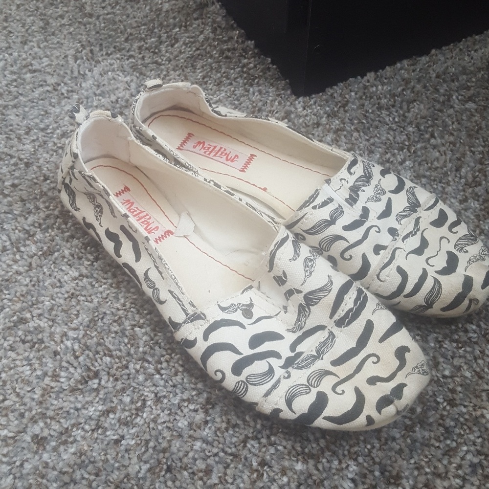 Mustache flats